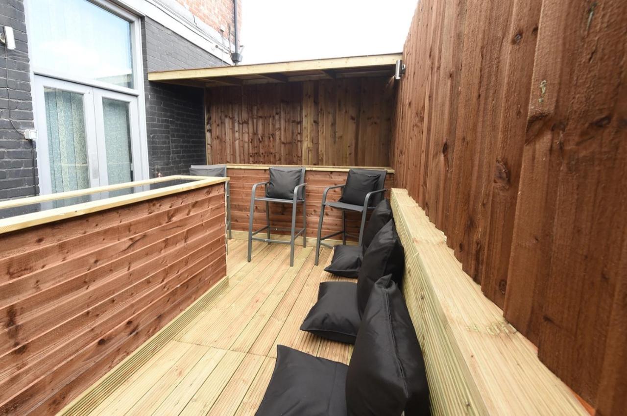 Slps 14 Hot Tub, Bar & Outdoor Terrace Lejlighed Manchester Eksteriør billede