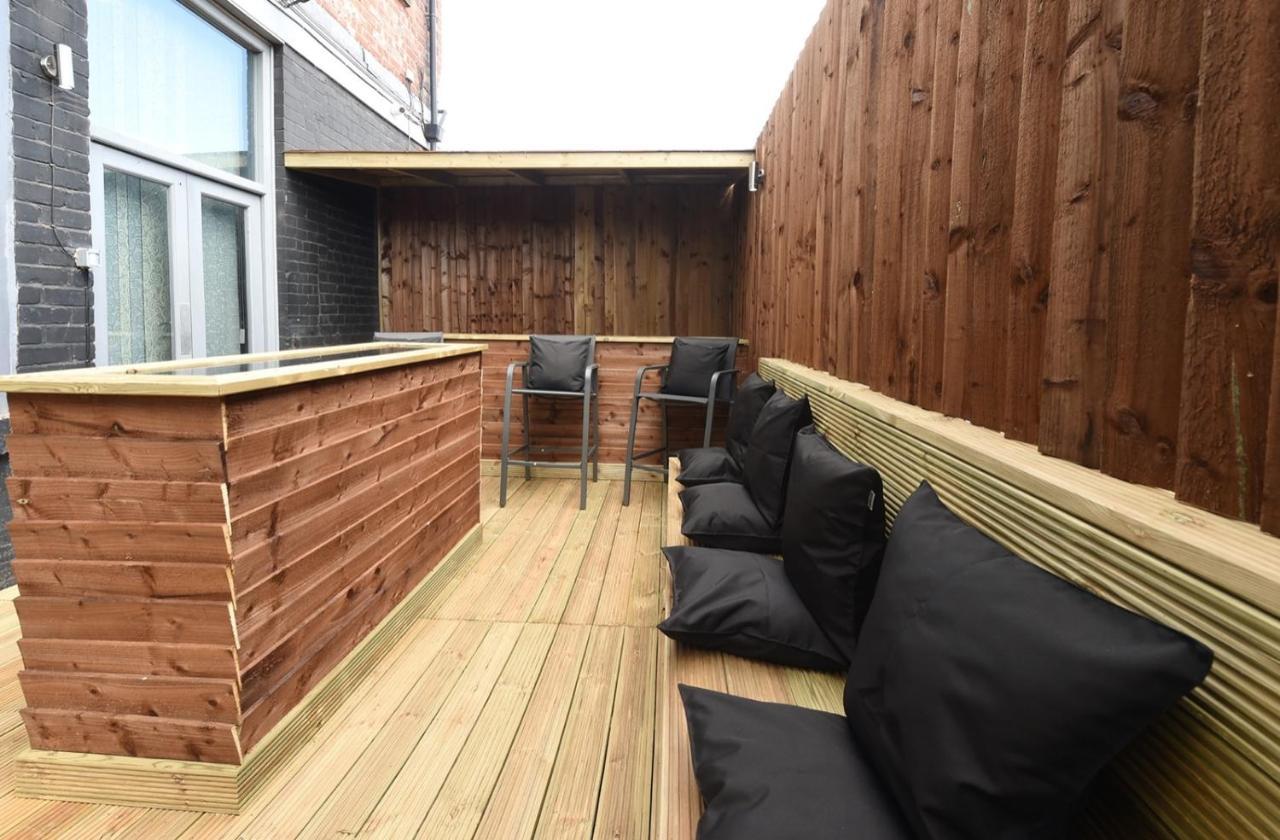 Slps 14 Hot Tub, Bar & Outdoor Terrace Lejlighed Manchester Eksteriør billede